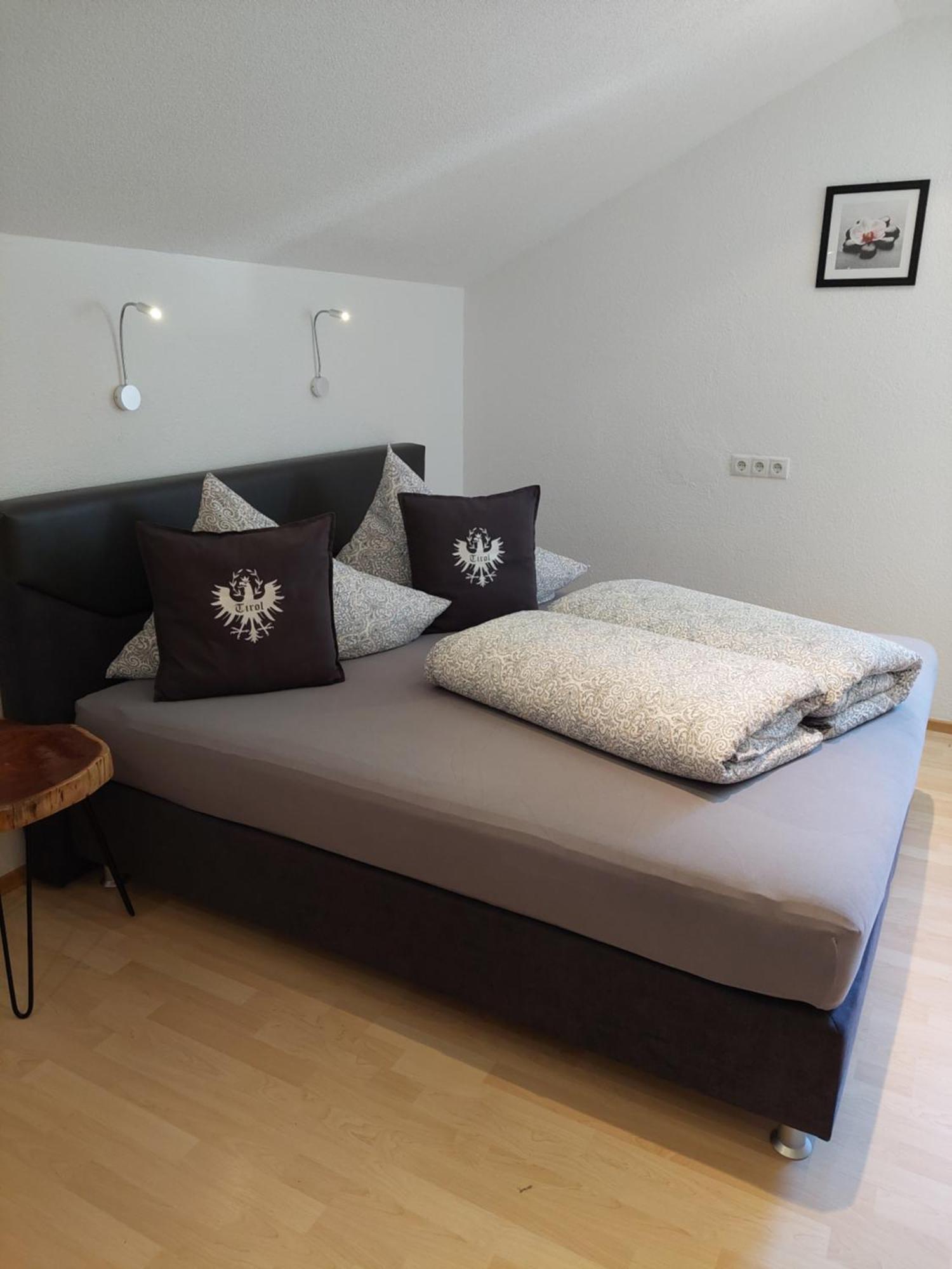 Haus Viktoria Apartamento Längenfeld Exterior foto